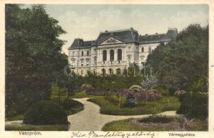 29 db régi magyar városképes lap / 29 pre-1945 Hungarian town-view postcards