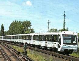 15 db modern BKK, BKV motívumlap, járművek, autóbuszok, villamosok, stb. / 15 modern Hungarian publi...