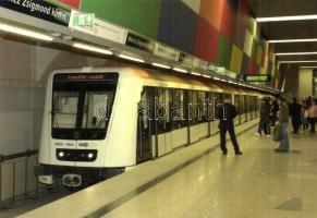 10 db modern HÉV, BHÉV és metró motívumlap / 10 modern  Hungarian metro, urban railways motive cards