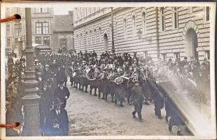1933 Budapest I. M. kir. Honvéd Ludovika Akadémia I. főcsoport I. üteg. Udvarlaki őrség 12 fényképen...