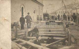 ~1910 Komárom, Komárno; útépítés munkásokkal / road construction with workers. photo (EK)