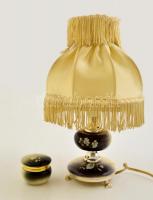 Alabástrom asztali lámpa és ékszertartó dobozka, jó állapotban burával, lámpa működik, m: 26 cm, d:5 cm