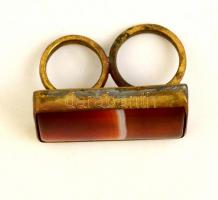 Kétujjas sárgaréz gyűrű, achát berakással, 4x2 cm