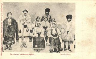 Petrozsény, Petrosani; Havasi oláhok. Herz Arnold és Grausam Károly kiadása / Romanian mountain people, folklore (fa)