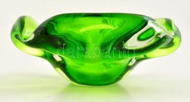 Formába öntött zöld üvegtál, 13×13 cm