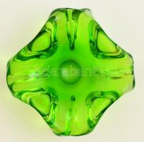 Formába öntött zöld üvegtál, 13×13 cm