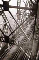 cca 1944 Budapest, vasúti hídfőnél felépített katonai torony, amely az áthaladó szerelvények felülné...