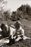 1958 Balatonszárszón készült privát felvételek, 72 db szabadon felhasználható vintage negatív, 24x36...