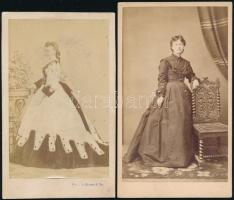 cca 1860 Divatos ruhák Velencében és Berlinben, 2 db vizitkártya méretű vintage fénykép, 10x6 cm