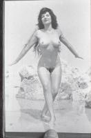 cca 1975 Vetíthető diaképek, 12 db szolidan erotikus felvétel, 36x24 mm