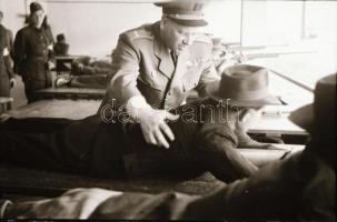 1949. április 1. Budapest, felszabadulási lövészverseny, a csapatok felvonulása, lőtér, fegyverek, s...