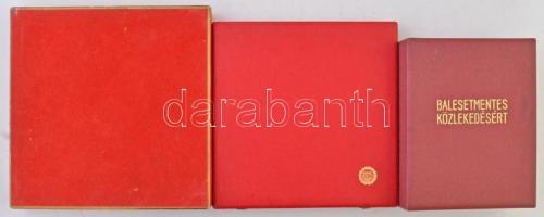 ~1970-1980. "1 millió kilométer balesetmentesen" zománcozott fém autójelvény, adományozói ...