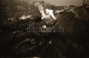 1956 Hatvan, vasúti pályaudvar, mozdonyok, szerelvények, állomás épület, 12 db szabadon felhasználha...