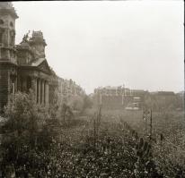 cca 1950 Budapest, Rákosi Mátyás választási nagygyűlése a Kossuth téren, 12 db szabadon felhasználha...