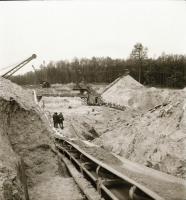 cca 1950 Oroszlány, külszíni bánya, 17 db szabadon felhasználható vintage negatív, 6x6 cm