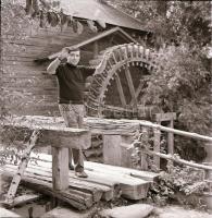 1964 Göcseji vízimalom, 2 db szabadon felhasználható vintage negatív, 6x6 cm / water mill, 2 photo n...