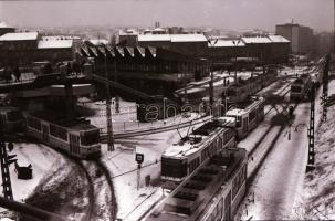 Budapest, villamosok a Moszkva téren, 4 db szabadon felhasználható vintage negatív, 24x36 mm