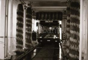 1992. december 16. Budapest, BKV, új autóbuszok átadása, a járművek kívül-belül + buszmosó szerkezet...