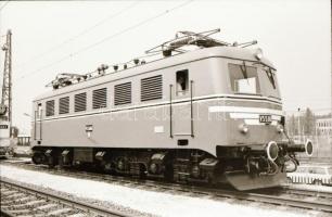 1982 Villamos mozdonyok, 24 db szabadon felhasználható vintage negatív, 24x36 mm