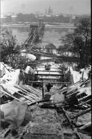 1986. március 3. Budapesti városképek - sikló építése, Hadik szobor, Felszabadulás tér, Nyugati pu.,...