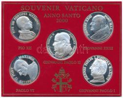 Vatikán 2000. 5db-os pápákat ábrázoló éremszett, tokban T:PP Vatican 2000. 5pcs of commemorative medallion depicting Popes in case C:PP