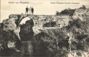 Durres, Durazzo; Kujtim nga Shqypenia / Porta Romana / Roman gate, ruins