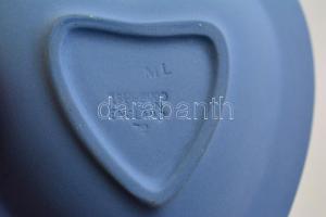 Wedgwood biszkvit szív alakú tálka, jelzett, hibátlan, eredeti tokban, 11×10 cm