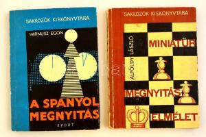 Két sakkönyv: Varnusz Egon: A spanyol megnyitás. Bp., 1968. Sport + Akföldy László: Miniatűr megnyitás elmélet. Bp., 1971. Sport