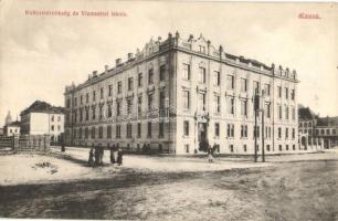 34 db régi magyar és történelmi magyar városképes lap, közte  1 fotó. vegyes minőség / 34 pre-1945 H...