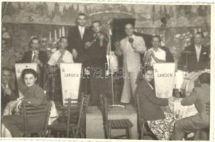 34 db régi magyar és történelmi magyar városképes lap, közte  1 fotó. vegyes minőség / 34 pre-1945 H...