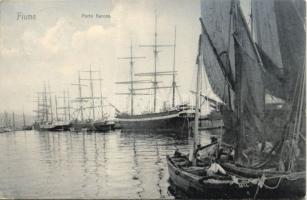 Fiume Port