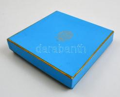 Herendi Porcelángyár emléktál, biszkvit/fehér mázas, hibátlan, jelzett, eredeti dobozában, d: 15 cm