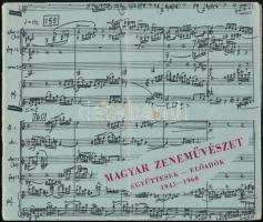 1960 Magyar Zeneművészet. Együttesek - előadók 1945-1960. Országos Filharmónia. Kopottas papírkötésben, hajtásnyommal. Benne 25 db többségében zenészek aláírásával, közte Koródy András (1922-1986) karmester, Antal Imre (1935-2008) zongorista, színész, humorista, Mihály András (1917-1993) zeneszerző, karmester, gordonkaművész, Tátrai Vilmos (1912-1999) hegedűművész, Tusa Erzsébet (1928-2017) zongoraművész és mások aláírásaival.