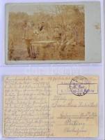 64 db RÉGI első és második világháborús katonai képeslap fotókkal és bélyegzésekkel albumban. Érdeke...