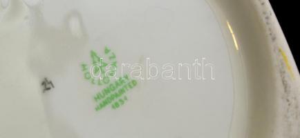 Hollóházi virágos váza, kézzel festett, jelzett, kis kopásokkal, m: 30 cm