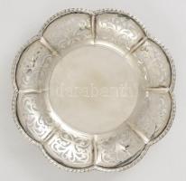 Ezüst (Ag.) áttört tálka, jelzett, d: 20 cm, nettó 195,8 g