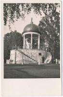 Budapest - 3 db városképes lap:  Országház, Margitsziget zenélő díszkút, Szent Szív Intézet (Sacré C...