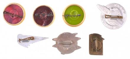 Szovjetunió ~1960. 7db-os űrkutatással kapcsolatos jelvény tétel Gagarin, Tereskova, Nyikolájev kozm...