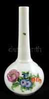 Herendi porcelán váza, kézzel festett, jelzett (tanuló), kis kopásokkal, m: 19,5 cm
