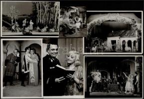 Kb. 50 db színházi fotó, részben pecséttel jelzett, 8x11 és 11x17 cm közötti méretekben