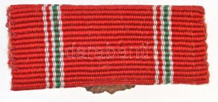 1949. "A Magyar Népköztársasági Érdemrend" aranyozott és zománcozott miniatűrje, szalagsáv...