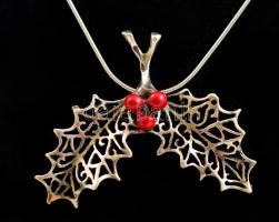 Ezüst(Ag) áttört kígyó nyaklánc, leveles függővel, jelzett, h: 45 cm, 5x3,7 cm, bruttó: 10,1 g