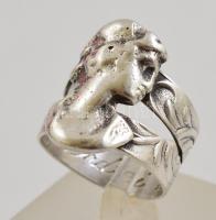 Ezüst(Ag) antik fejes gyűrű, jelzett, méret: 53, nettó: 9,1 g