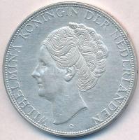 Hollandia 1933. 2 1/2G Ag Wilhelmina I T:2 Netherlands 1933. 2 1/2 Gulden Ag Wilhelmina I C:XF  Krause KM#165