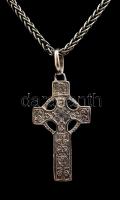 Ezüst(Ag) fonott nyaklánc, mintás kereszt függővel, jelzett, h: 45 cm, 4,1x1,9 cm, nettó: 12,2 g
