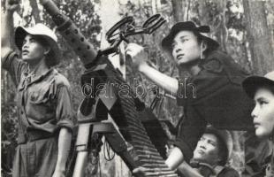 24 db MODERN folklór motívumlap / 24 modern folklore motive postcards