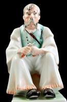 Zsolnay szalonnázó paraszt, kézzel festett, jelzett, hibátlan, m:32 cm, 24×20 cm