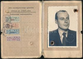 1940-1944 Magyar Nemzeti Bank fényképes azonossági igazolványa Liska Gyula építészmérnök, műszaki felülvizsgáló-főellenőr, pecséttel, az MNB érvényességet megerősítő bélyegeivel