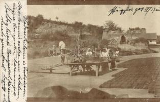 1908 Hőgyész, vályogtégla vető cigányok munka közben. photo