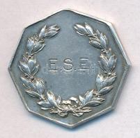 ~1910. "Ép ész edzett testben él / E.R. II." jelzetlen Ag díjérem, "S.G.A. (Scheid ez...